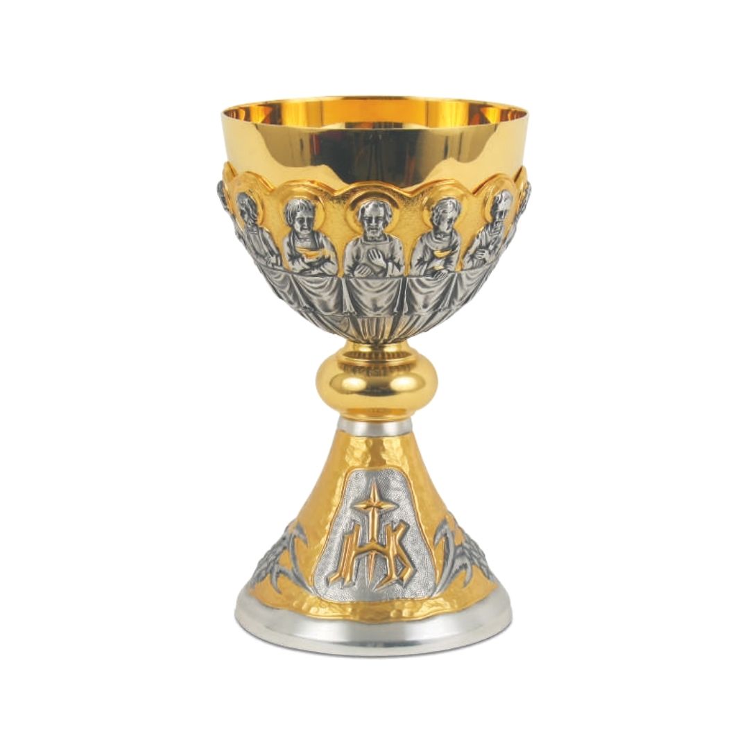 Chalice with chiseled Last Supper motif in a Bi-Color finish