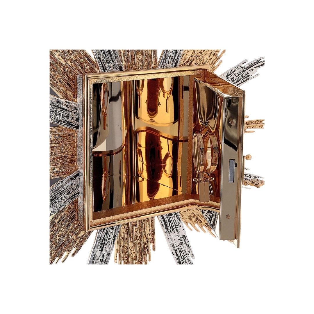 Wall Tabernacle with four evangelist 24K-Gold & Silver plated. Single door with adoration window. Made by Napoletana Arte Sacra Italy