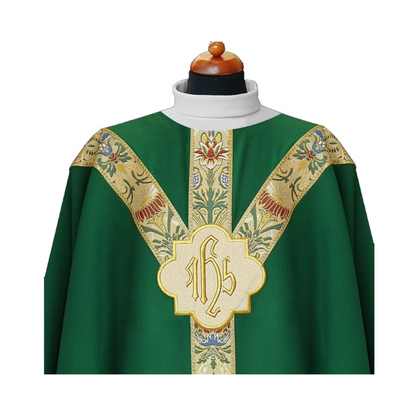 Chasuble with coronation banding and IHS embroidered medallion green 1-193