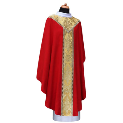 Chasuble with metallic brocade with v-shape neckline trimmed in galloon.