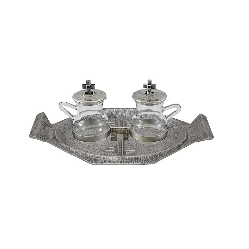 Cruet Set Wine and Water in a Silver Finish