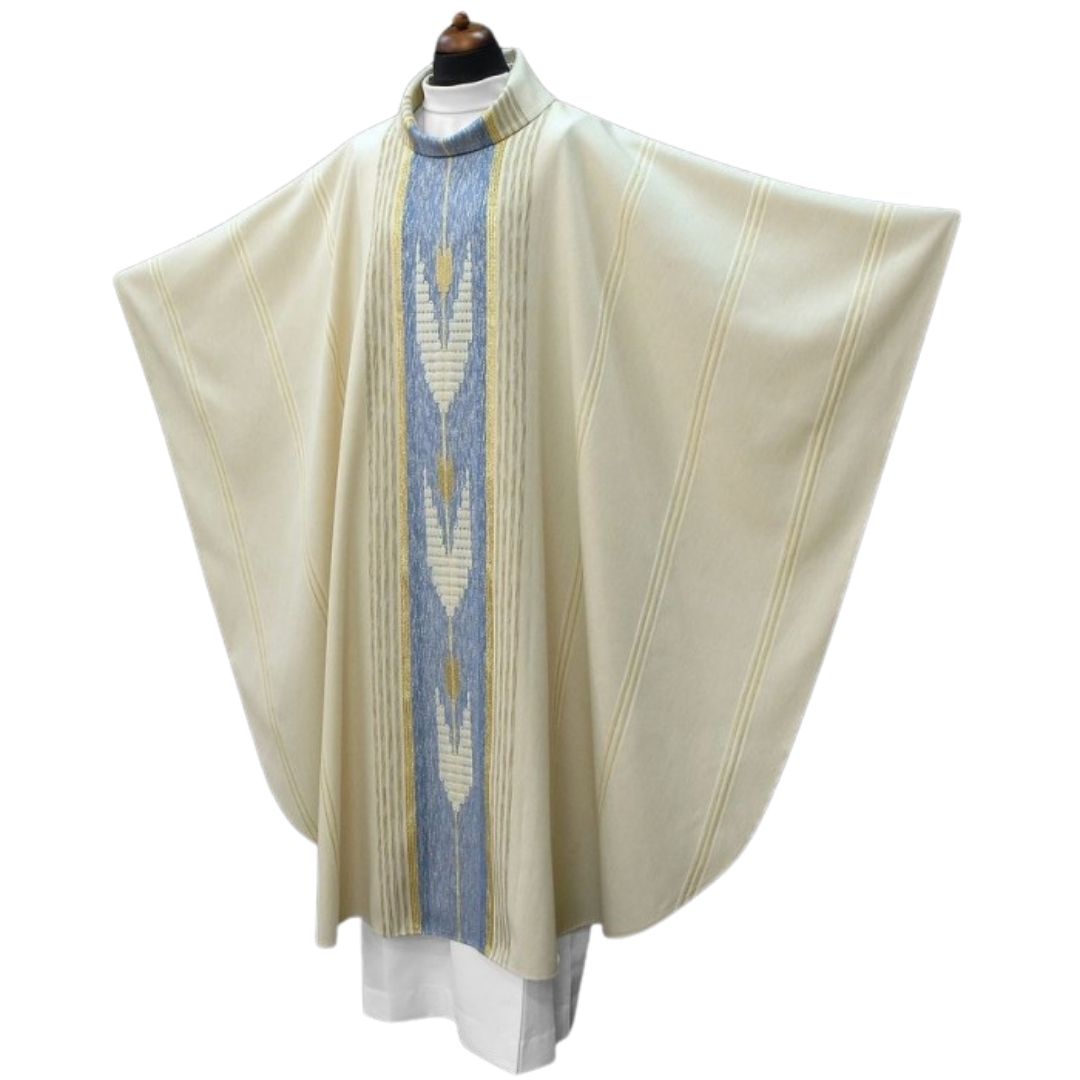 Handwoven chasuble ivory and blue. Perfect for feast of Mary celebration. 100% Wool