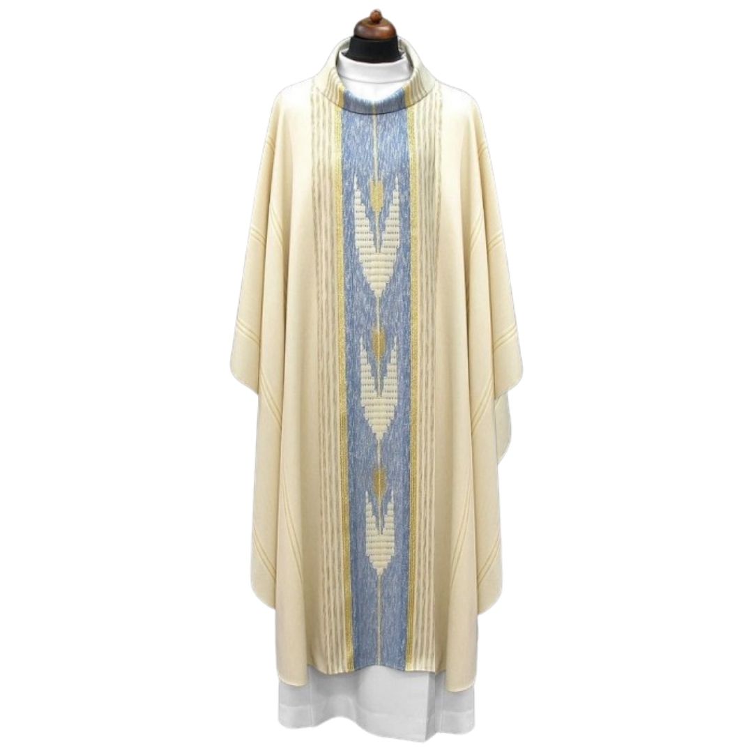 Handwoven chasuble ivory and blue. Perfect for feast of Mary celebration. 100% Wool