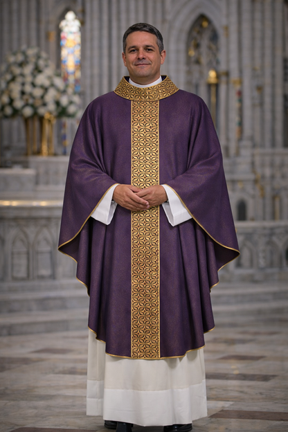 Gold thread chasuble with beige shades that soften and black details that contrast with the precious embroidery .
Round collar and stole also entirely embroidered, finished with a gold border, made in 4 liturgical colours.