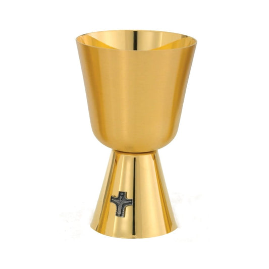 Gold and silver plated chalices for communion, designed for churches, chapels, and parish liturgies.