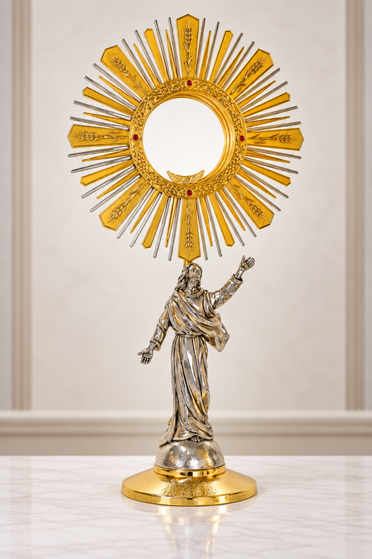 Monstrance with the Risen Christ