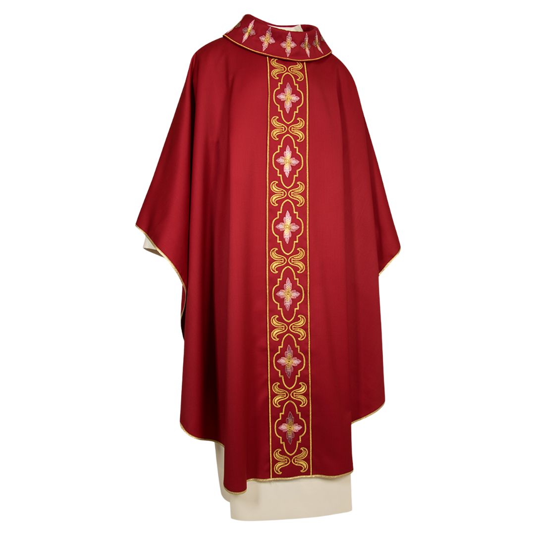 Gothic chasube with embroidery pure ivory wool made in Italy and sold by The Clergy Store