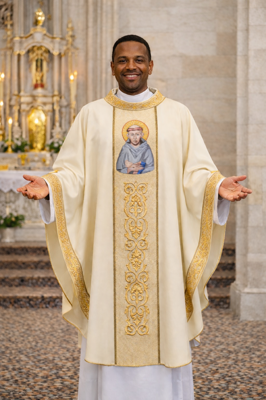 Jubilee of St. Francis of Assisi chasuble with baroque embroidery.
