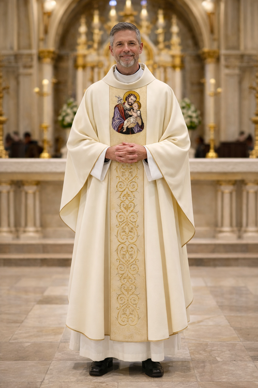 St. Joseph chasuble in ivory with baroque embroidery on gold lurex. 
