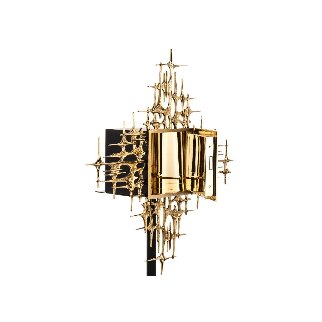 Wall Tabernacle with  the Last Supper in 24k Gold Plated. Single door. Made by Napoletana Arte Sacra Italy