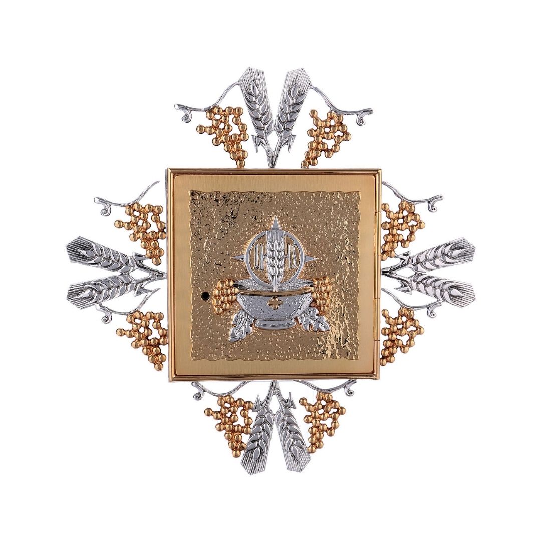 Wall Tabernacle with  Host, Grapes and Ears of Wheat in 24k Gold Plated. Single door. Made by Napoletana Arte Sacra Italy